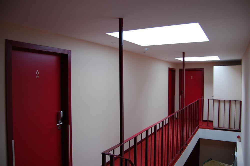 Ibis Centre Chatelain Hotel