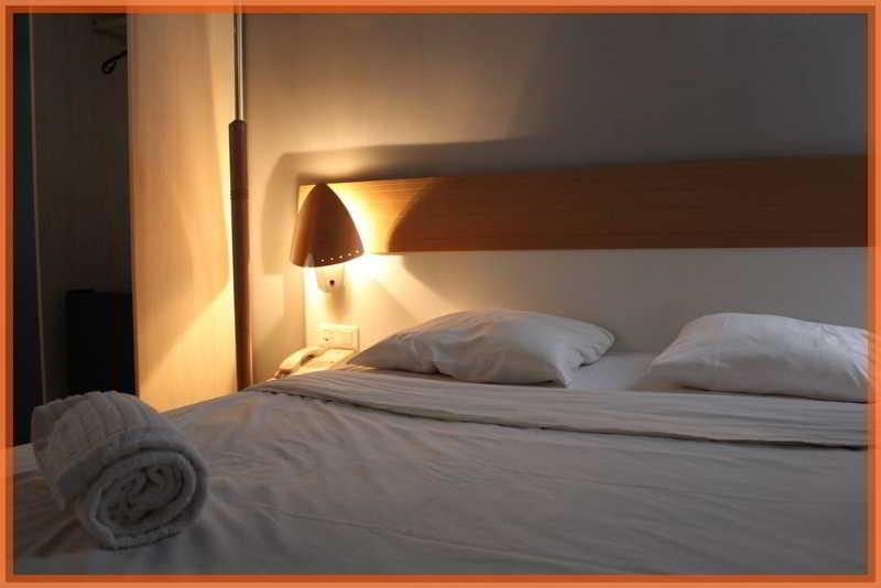 Mini-hôtel Midi Business 2*