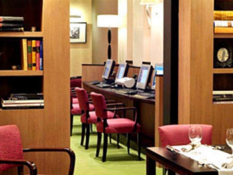 Courtyard By Marriott Brussels 4*
