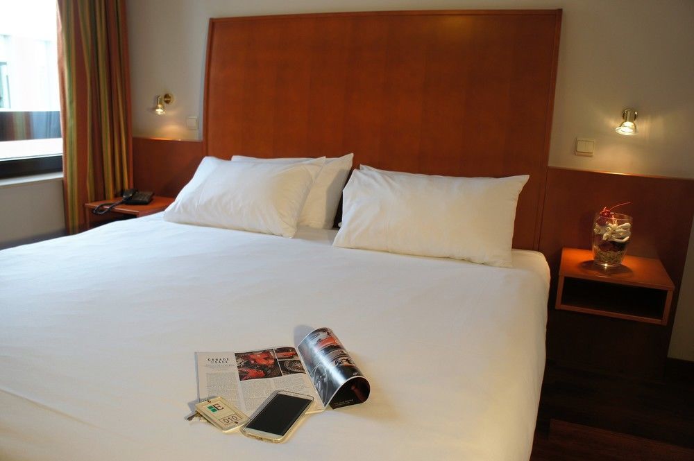 Hotel Ibis Erasmus 3*