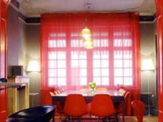 Hotel Monty Small Design