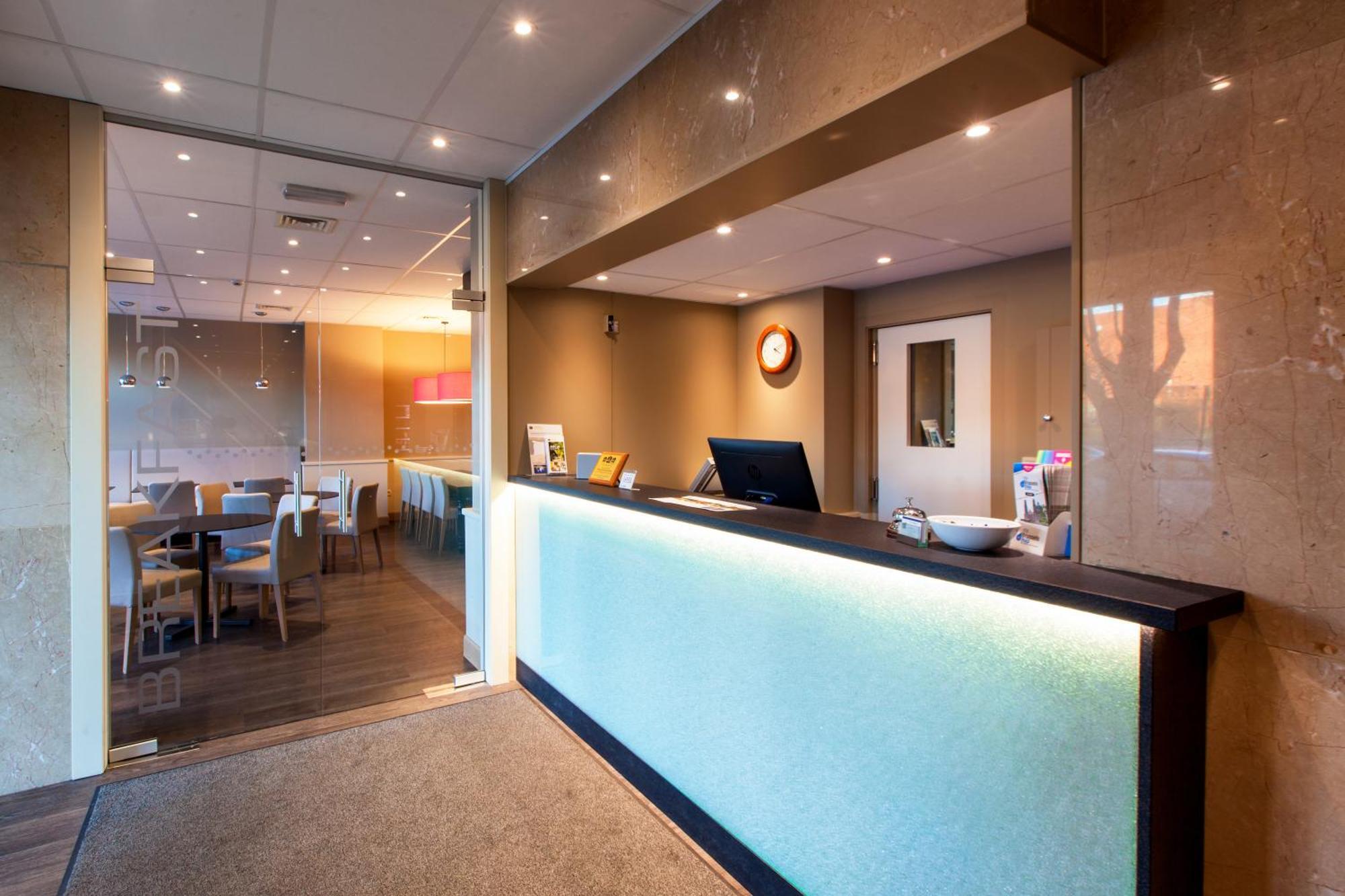 Expo Hotel 3*