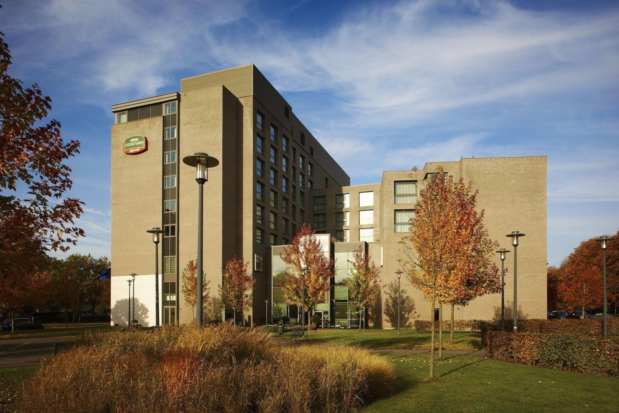 Courtyard By Marriott Brussels 4*