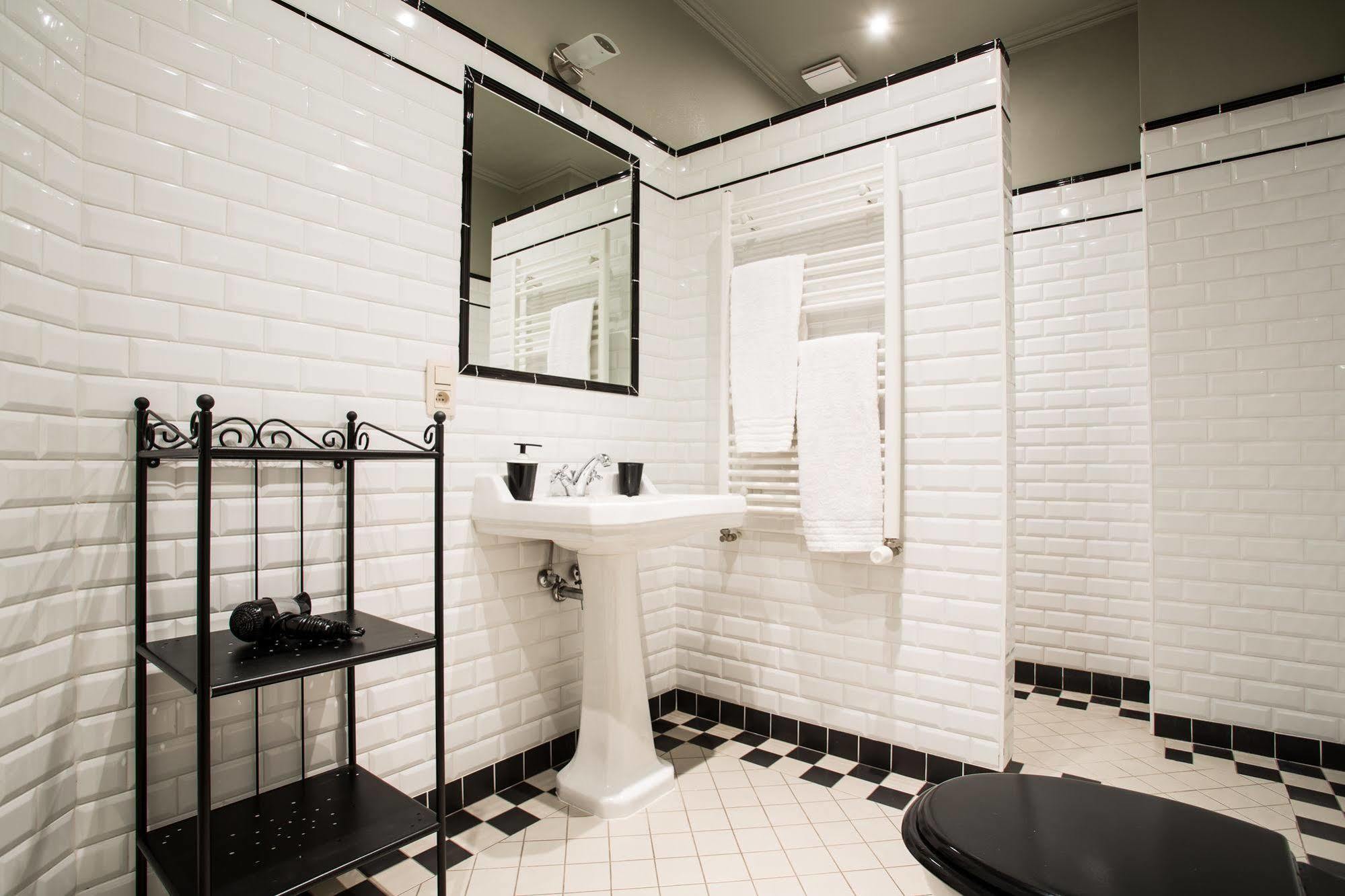 Downtown Bxl Bed & Breakfast