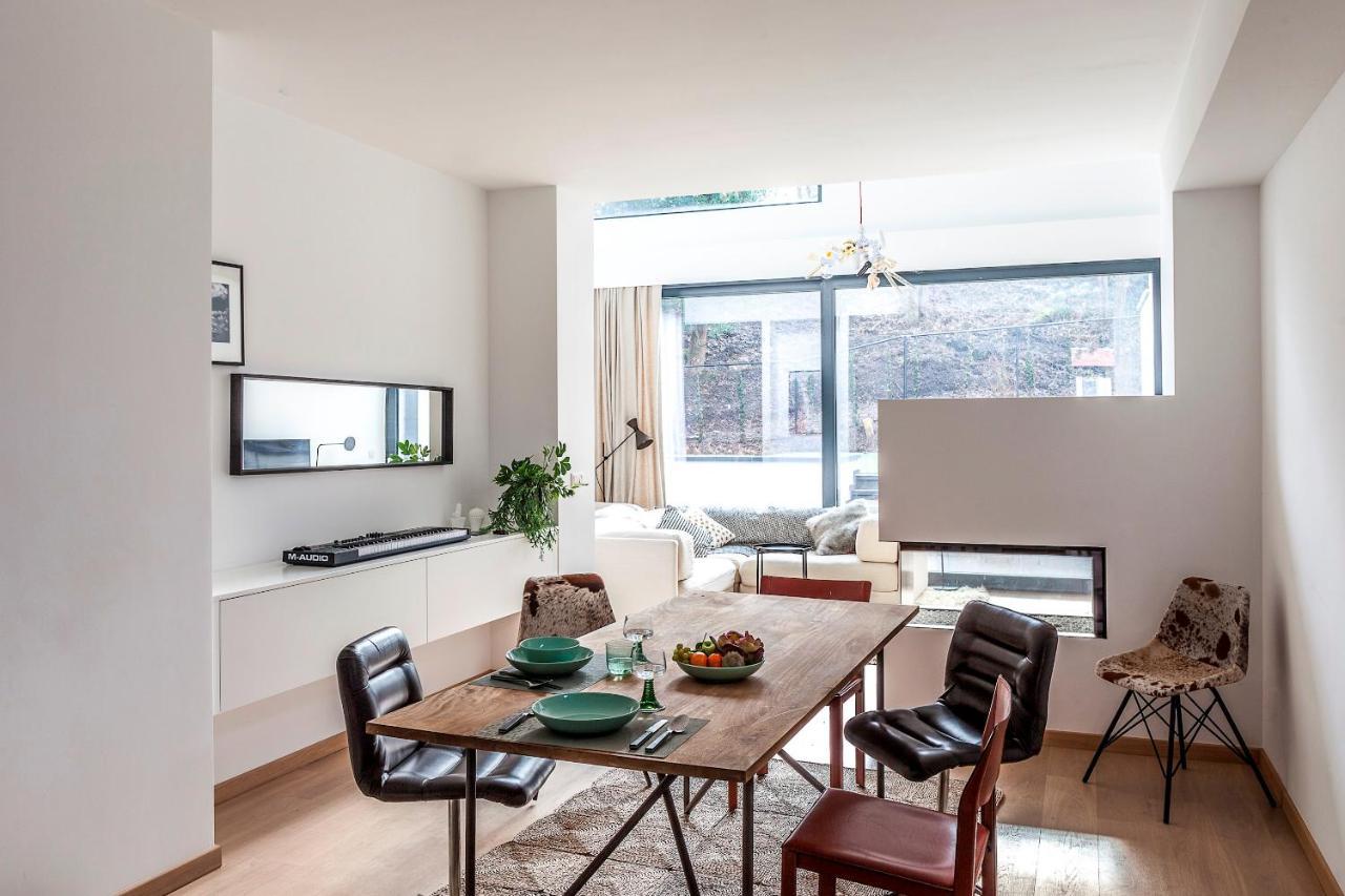 Unit 5 - Trendy Smart Triplex Private Garden & Parking Appartement *