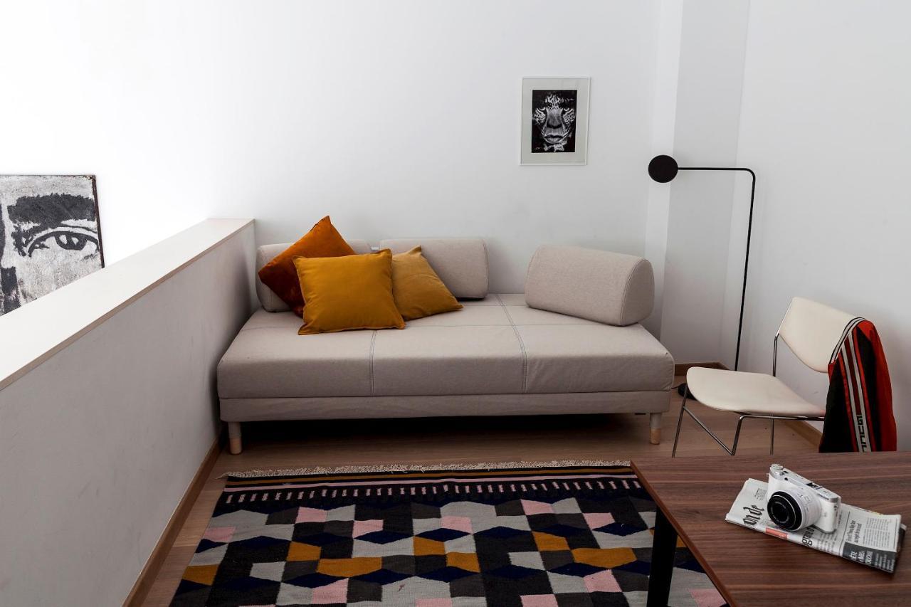 Unit 5 - Trendy Smart Triplex Private Garden & Parking *