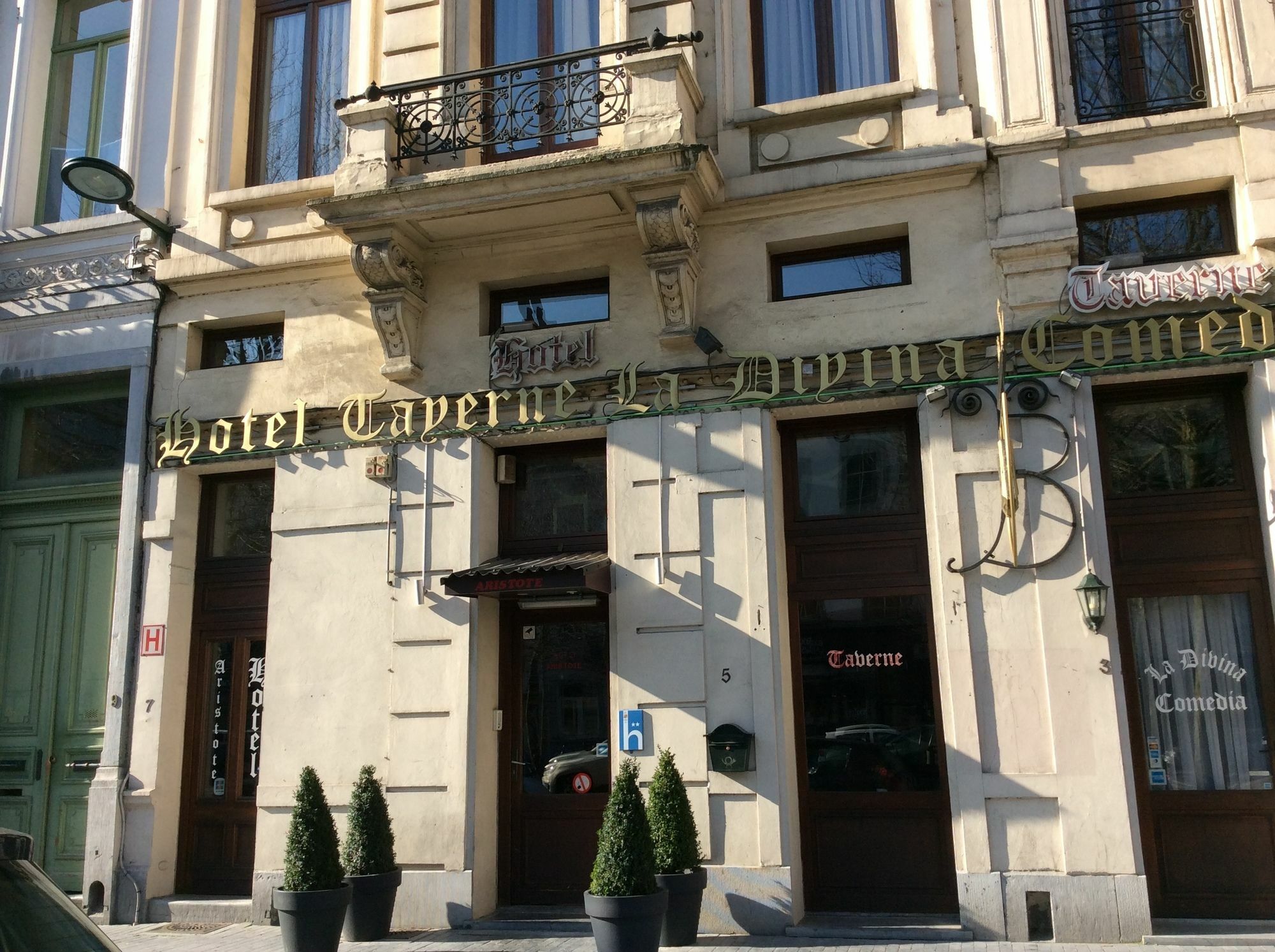 Aristote Hotel