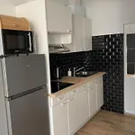 Magnifique Studio au 2ème étage, à proximité de la gare du midi!