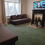 1-2 bedroom apartments close to EU district.