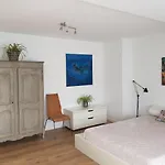 Maison Des Fleurs