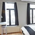 N°9 Boutique Apartments
