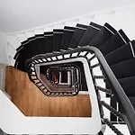 B&B Suites 124