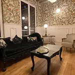 La Petite Fort Art Deco Apartment In Brussels