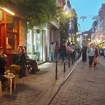Sainte Catherine Whole Apartment