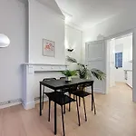 Cosy Apartment Moliere