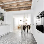 Maison Bruxelloise De 9 Chambres