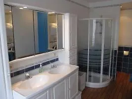 Livourne -  1 Bedroom Apartment, 1St Floor