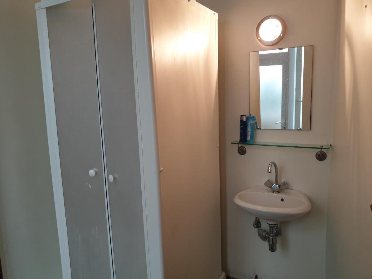 1-2 Bedroom Close To Eu District. Brussel