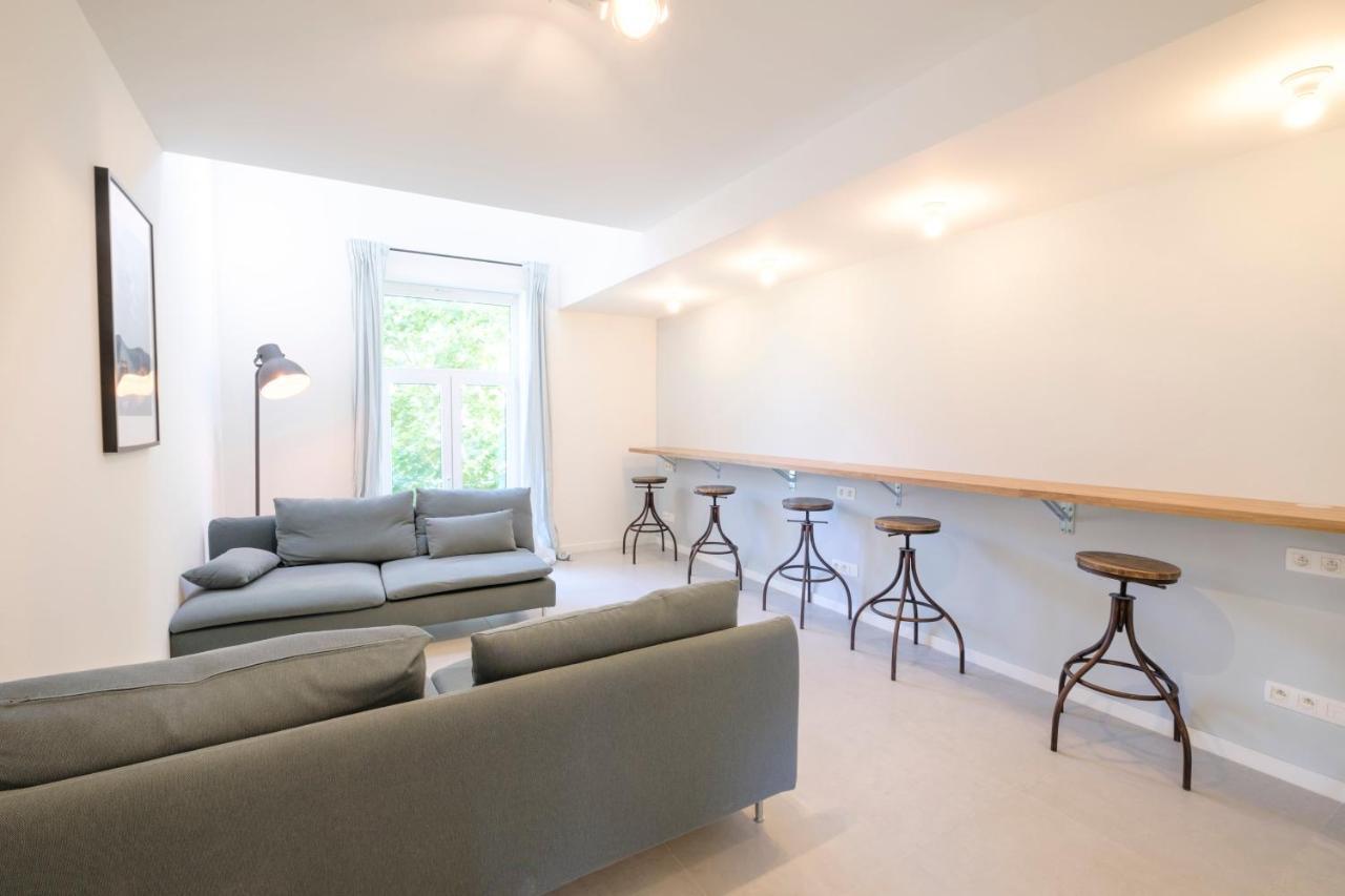 Appartement With View Brussel