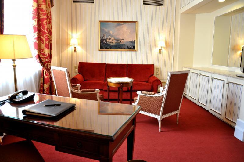 Metropole Hotel 5*