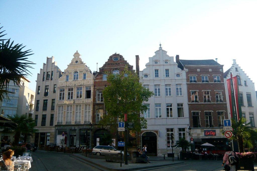 Typically 3* Brussel