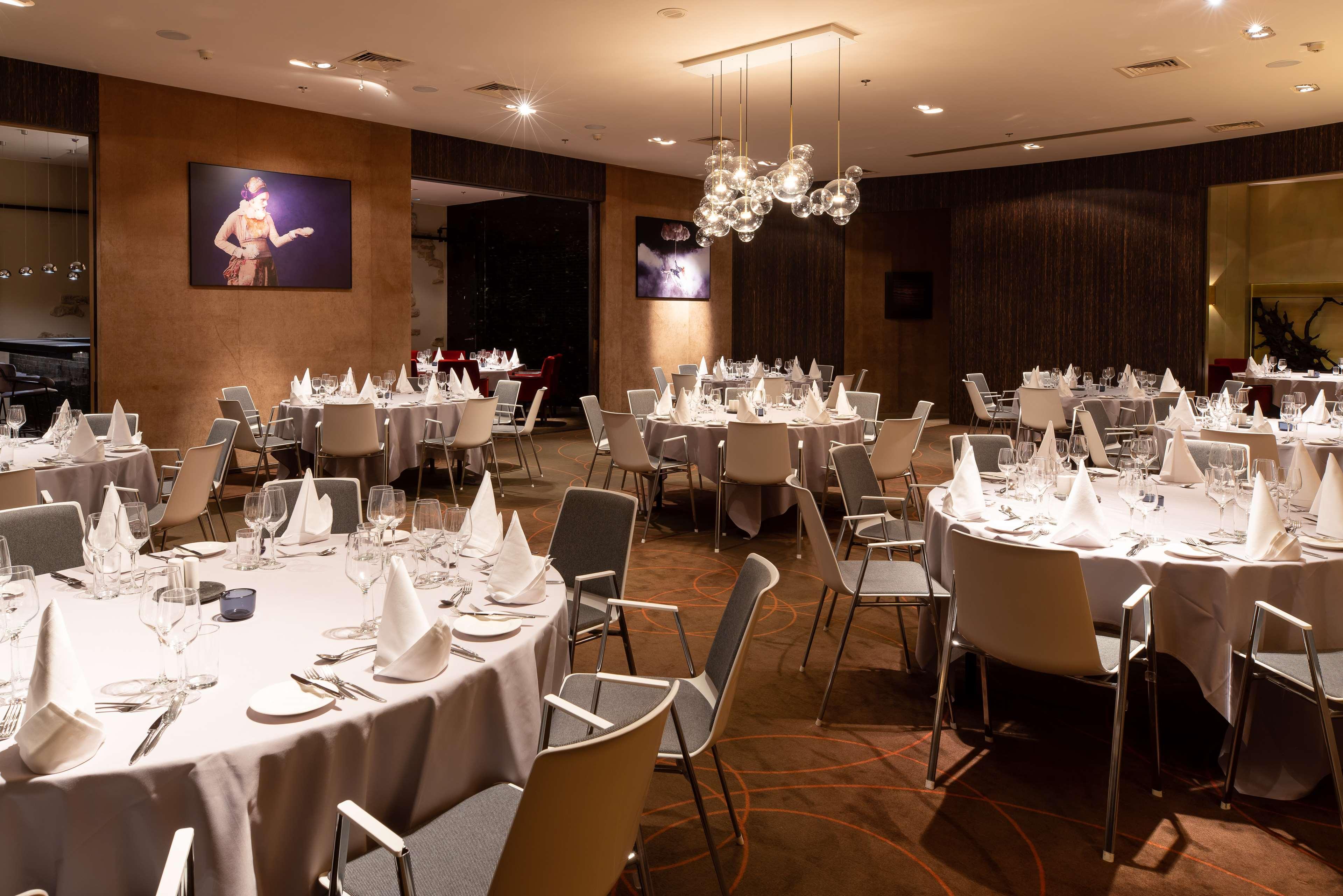 Radisson Collection Grand Place Hotel