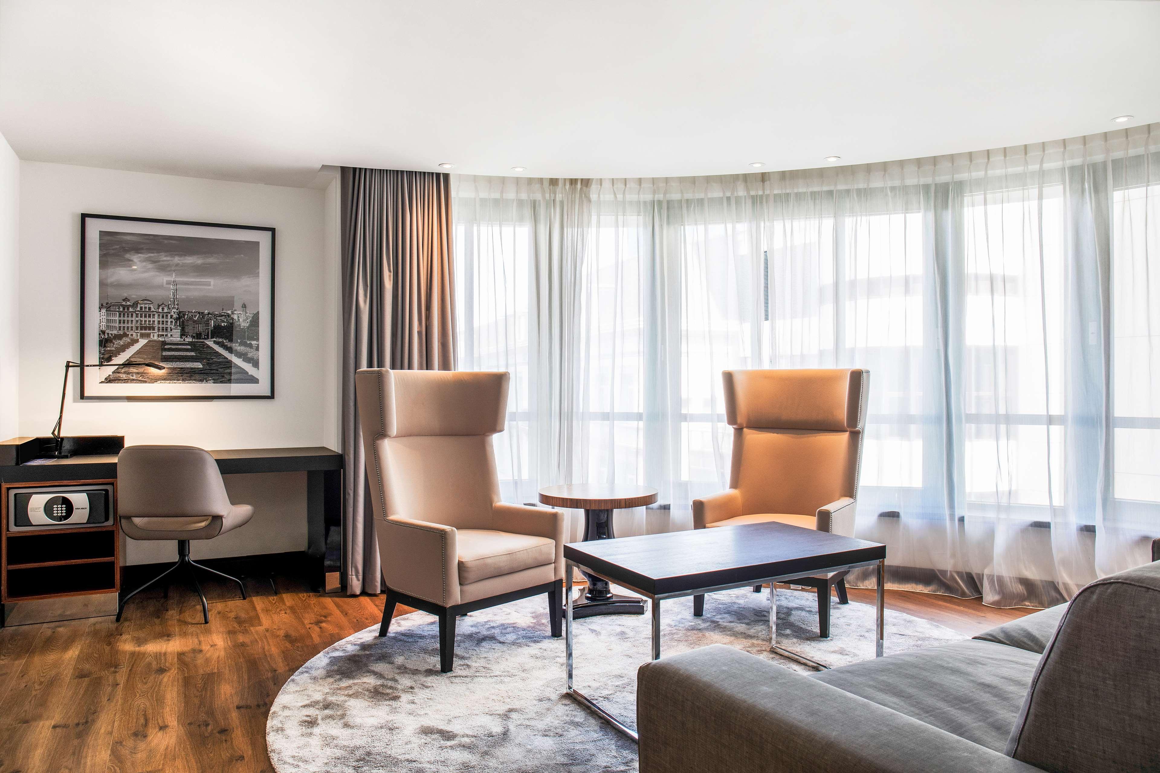 Radisson Collection Grand Place Hotel 5*