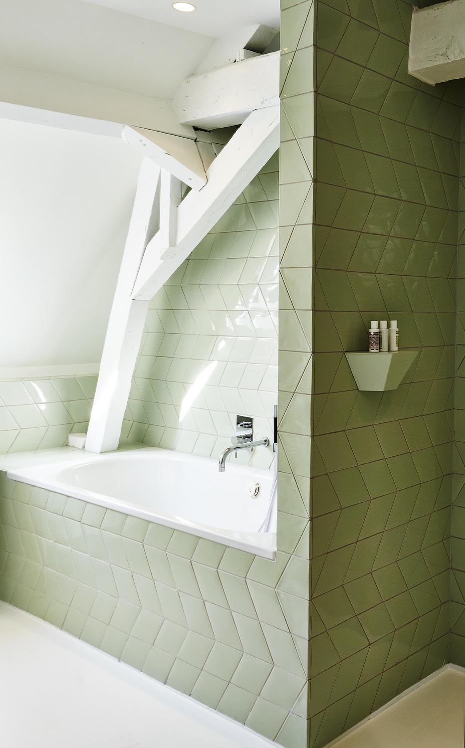 Des Galeries Hotel 4*