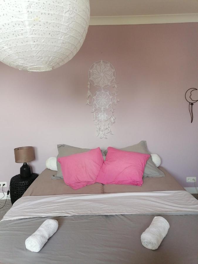 Double Lilas Et Uniquement Femmes Bed & Breakfast *