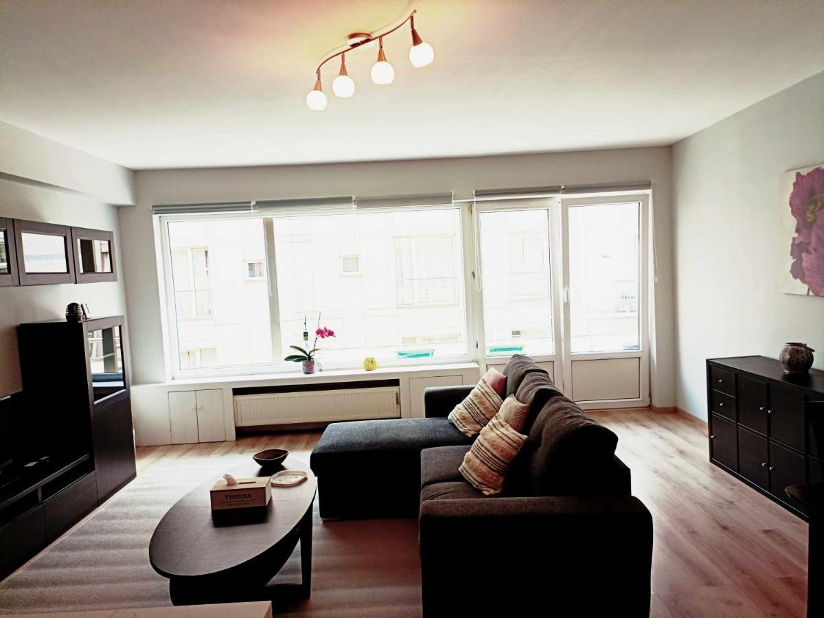 Cozy 2 Bedroom - Metro Montgomery Apartment