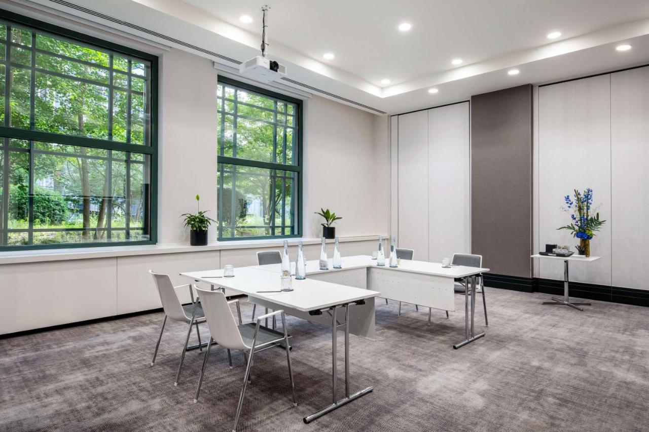 Radisson Collection Grand Place Hotel