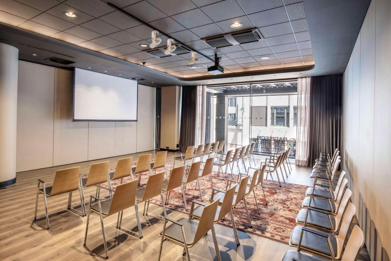 Radisson Collection Grand Place Hotel 5*