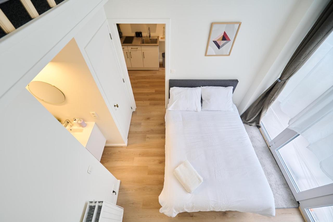 Apartment Living *