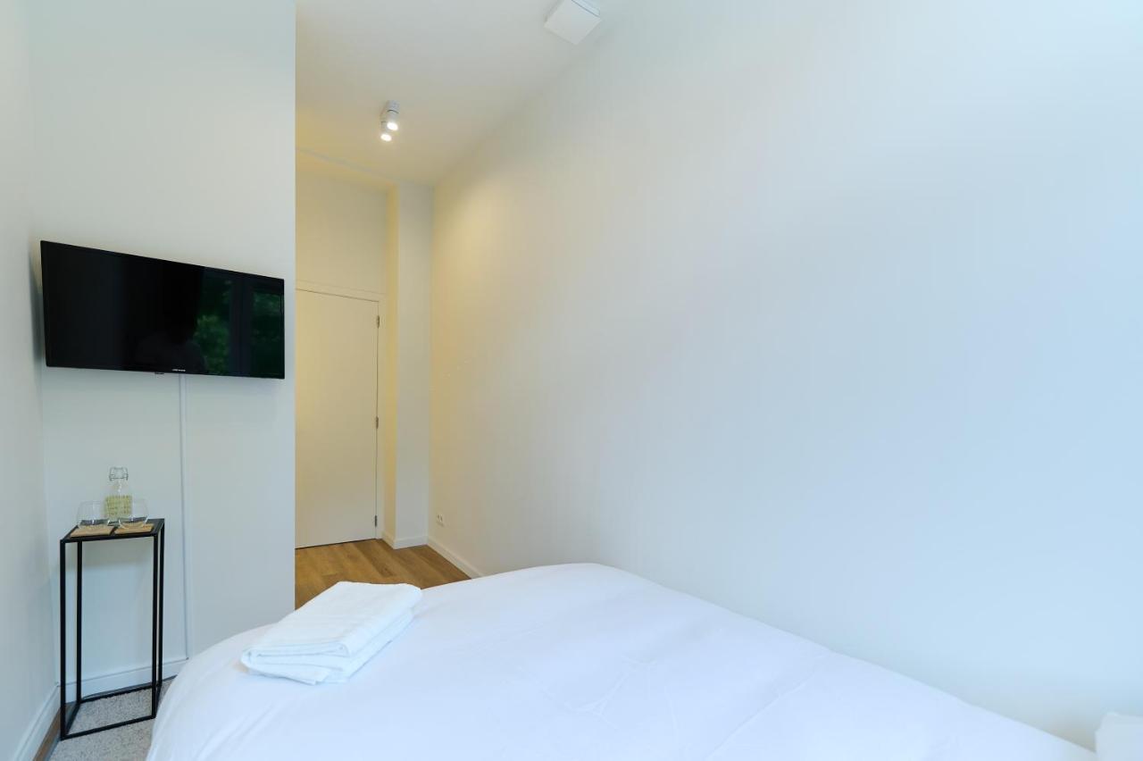Living Apartment *