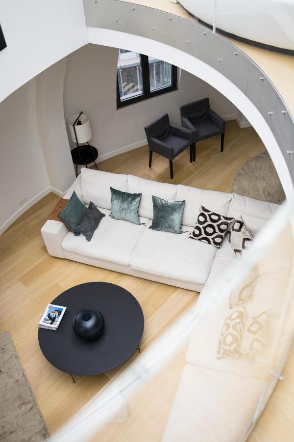 Triplex Penthouse In The Center *