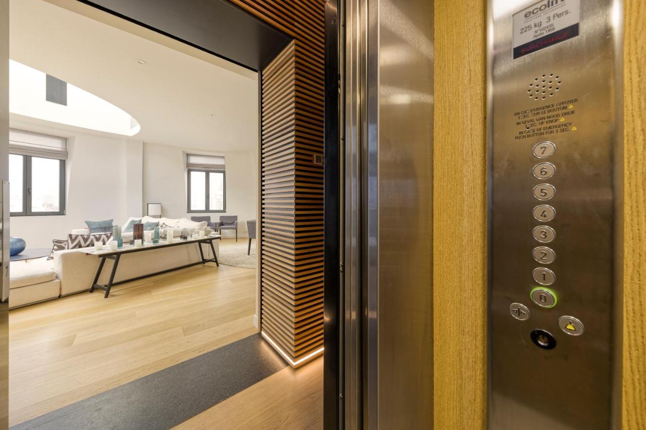 Triplex Penthouse In The Center *