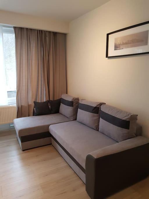 Studio Quartier Louise Calme Apartment Brüssel