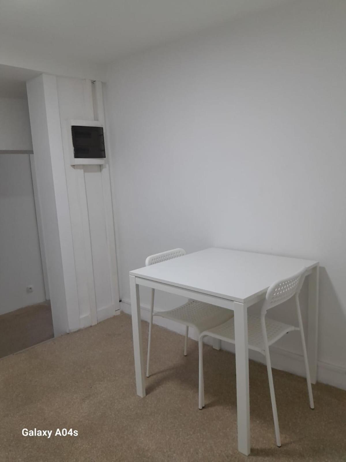 The Boulevard Sleeps 4 Bruxelles