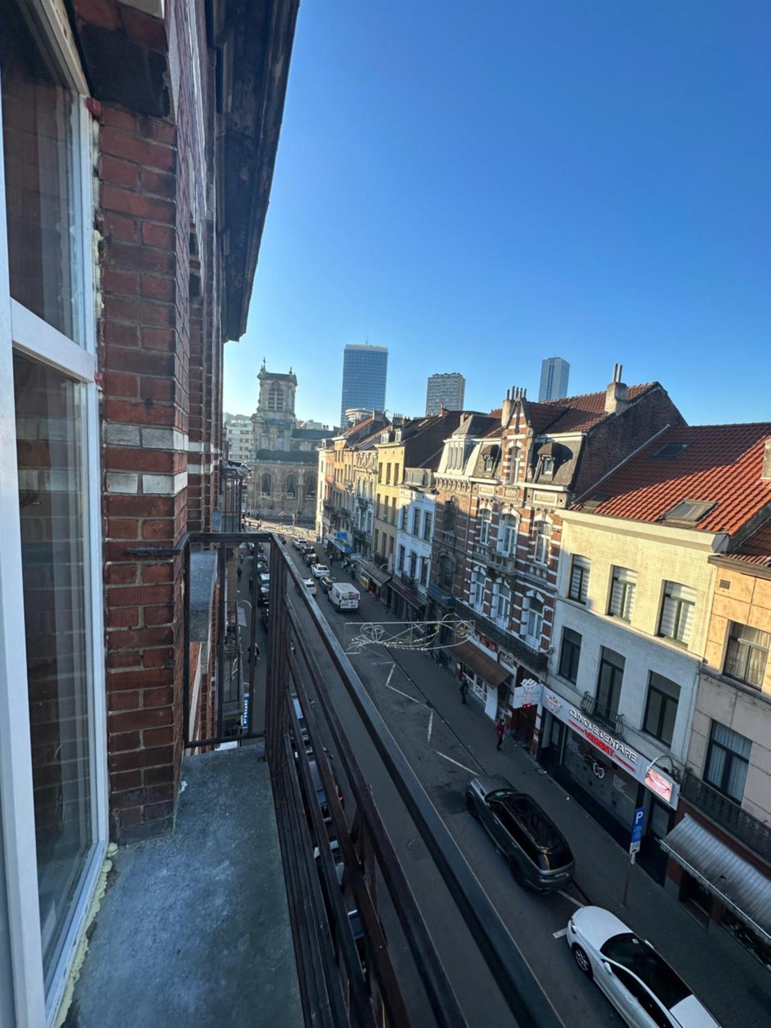 Immeuble Au Coeur De : Vivez L'experience Unique De La Rue Verbist Bruxelles
