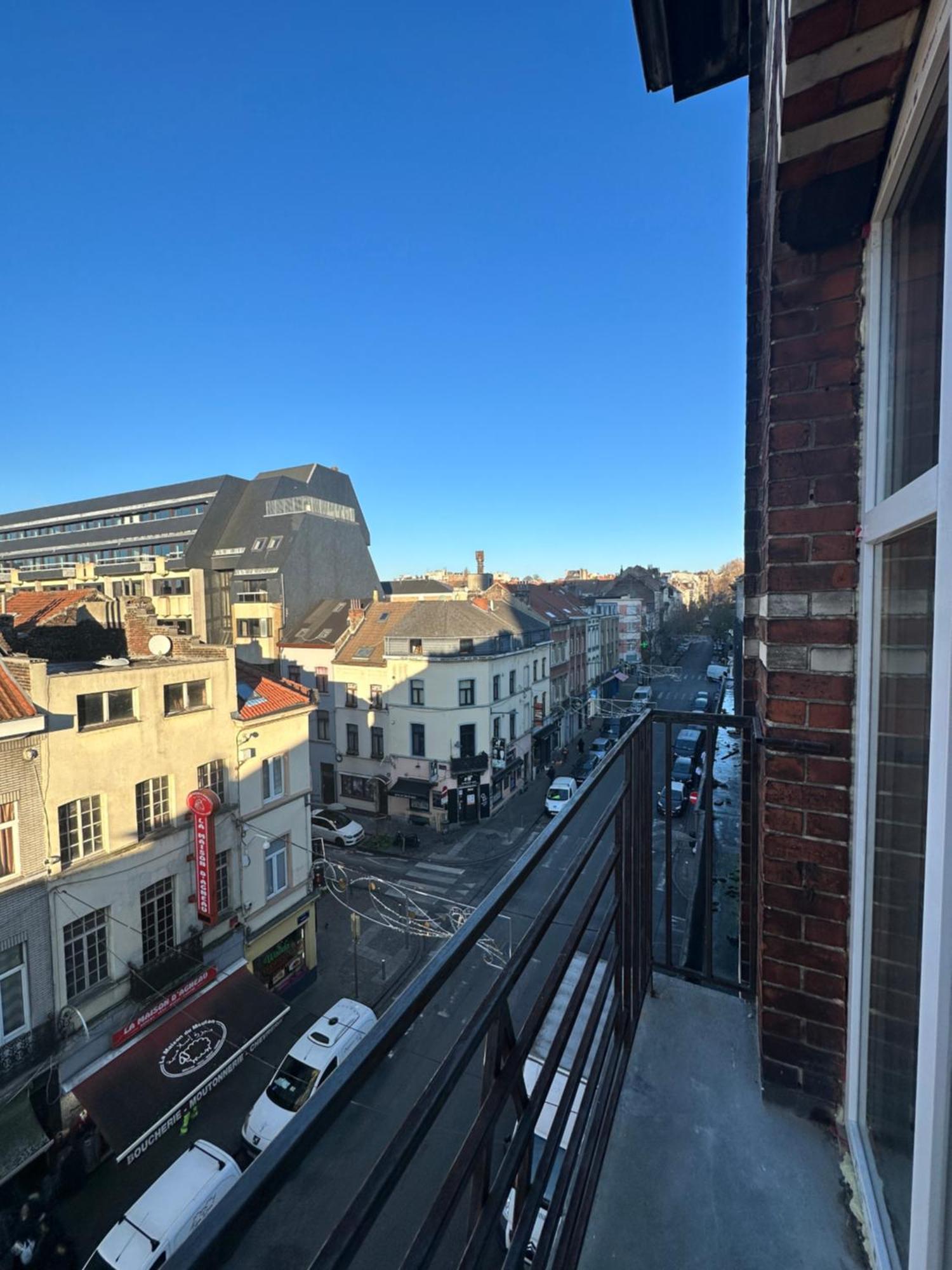 Immeuble Au Coeur De : Vivez L'experience Unique De La Rue Verbist * Bruxelles