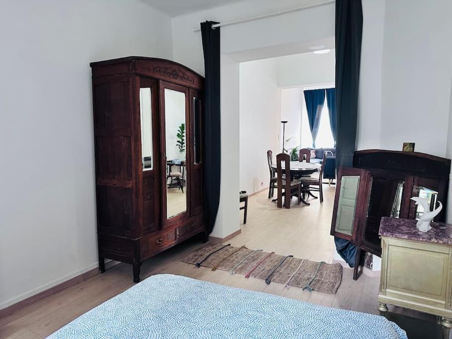 Cosy Pres Du Centre Apartment *