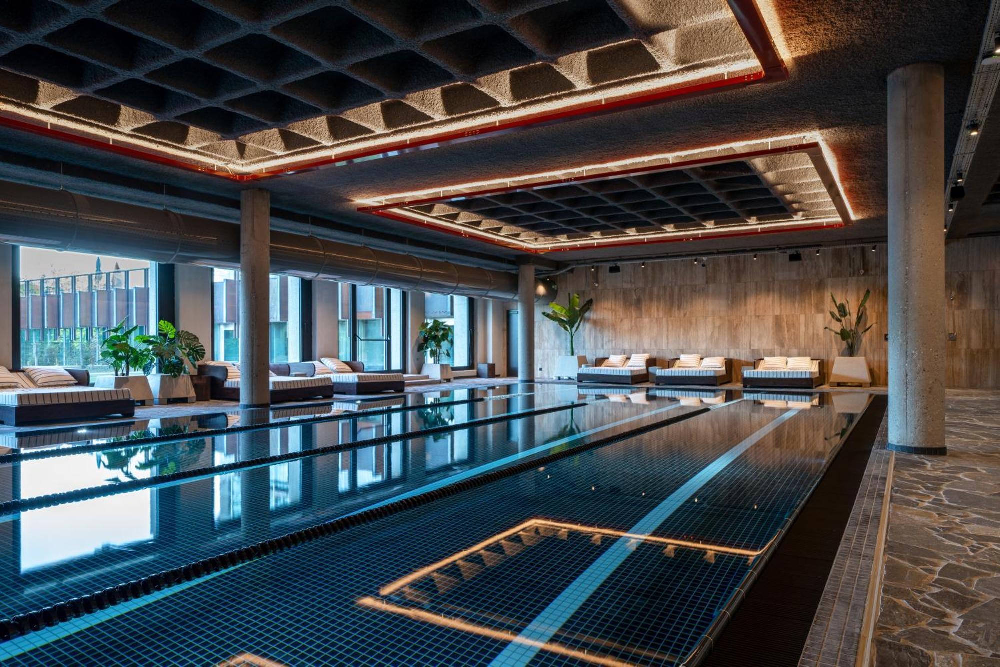 Mix Brussels --gym & Wellness For Adults Only-- Hotel 4*
