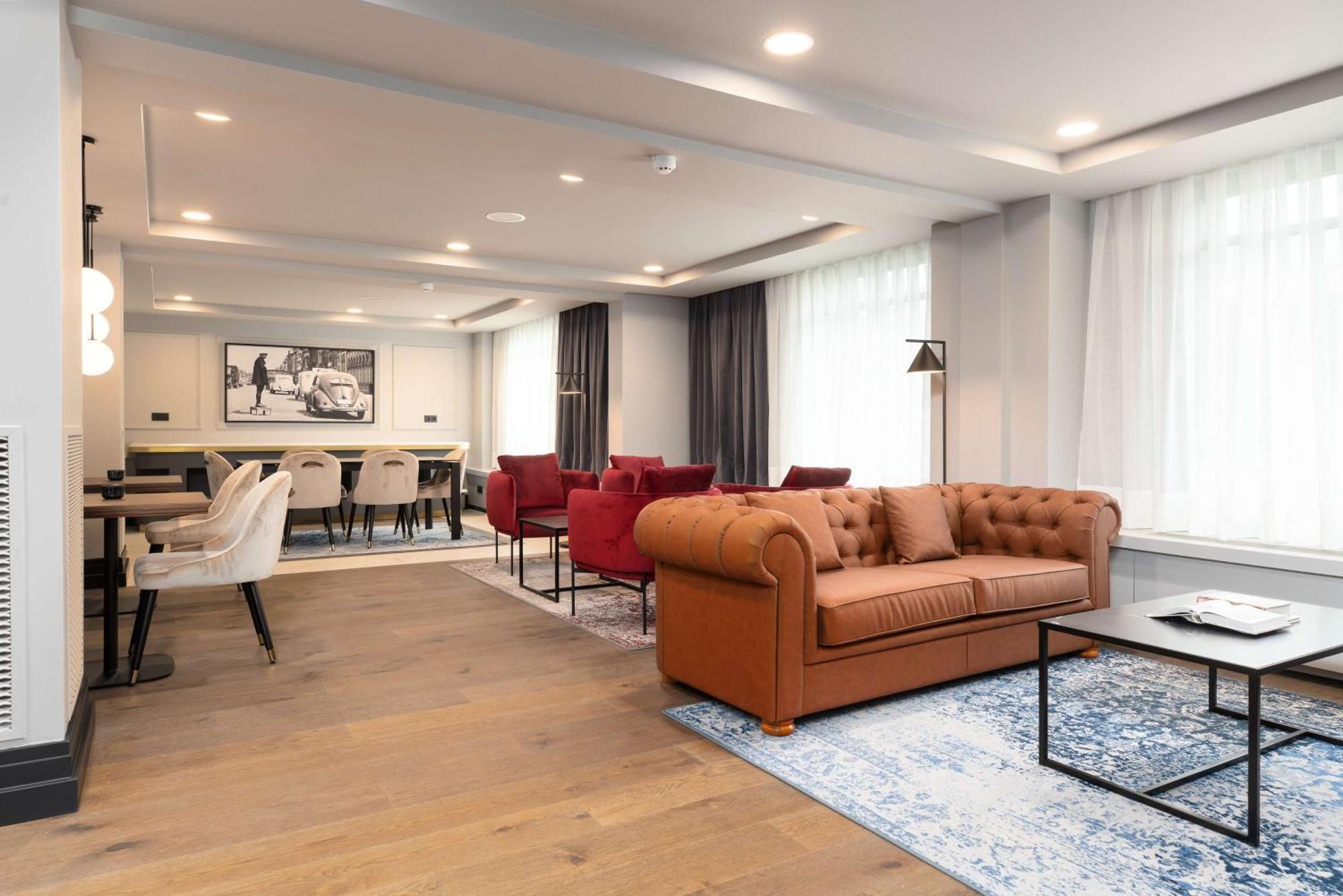 Radisson Collection Grand Place Hotel