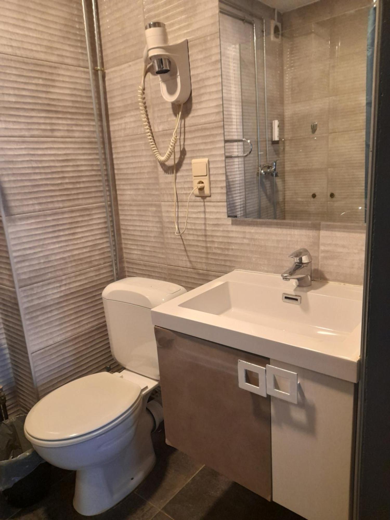 Hotel Albergo Hotel 2*