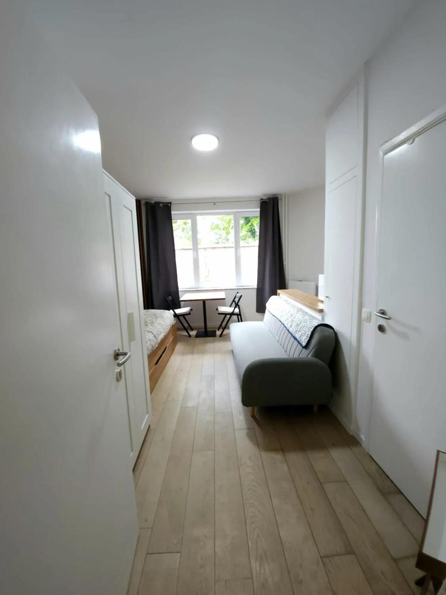 Charming In Saint Josse Noode 30 M² Garden View * Brussel