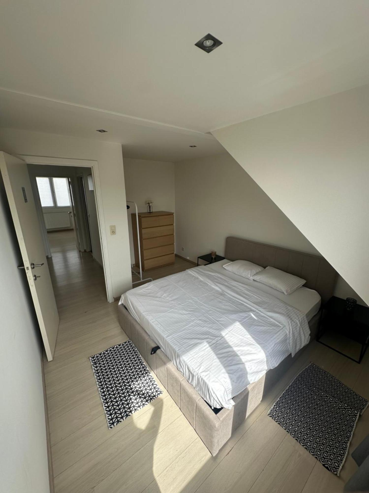 Appartamnet 3 Bedroom + Living Apartment