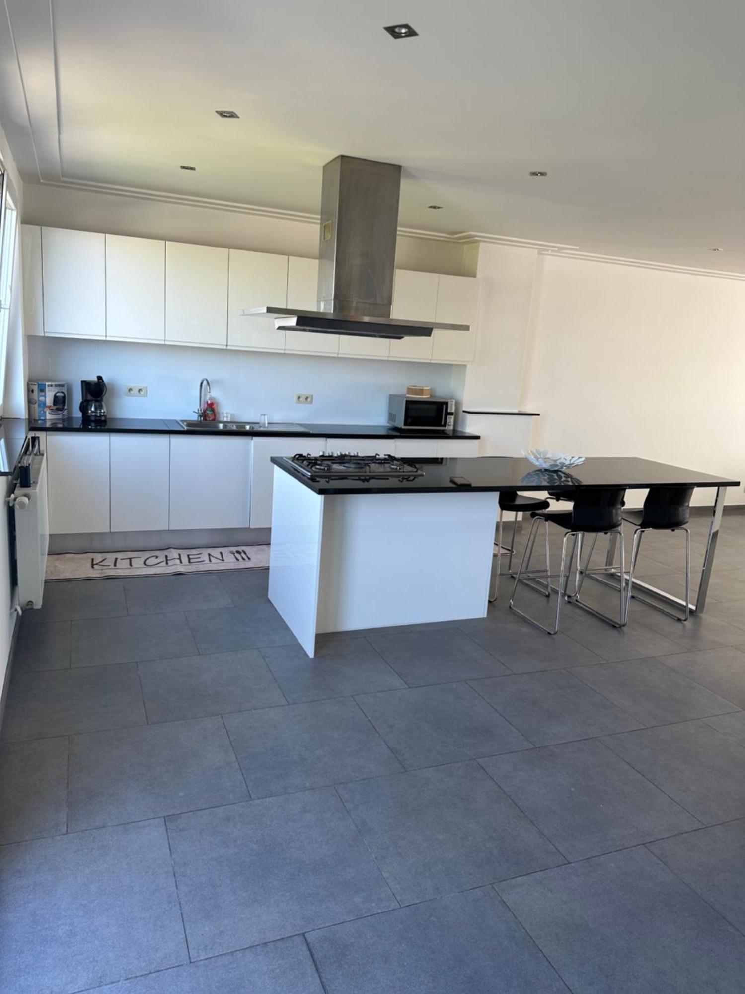 Apartment Appartamnet 3 Bedroom + Living