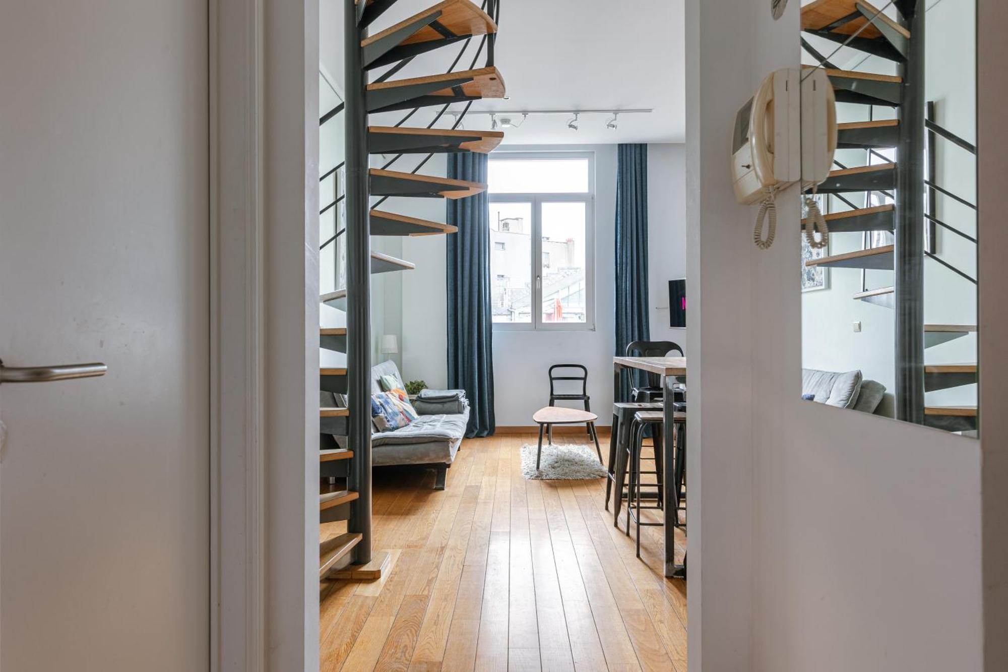 New Stylish Grand Place City Center Duplex Apartment *