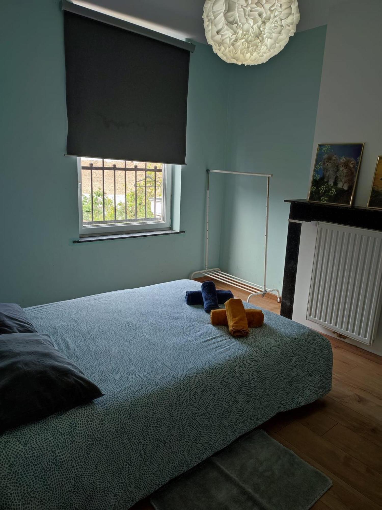 Alloggio in famiglia Confortable Avec Un Lit Double A Schaerbeek Cle Bleu Bruxelles