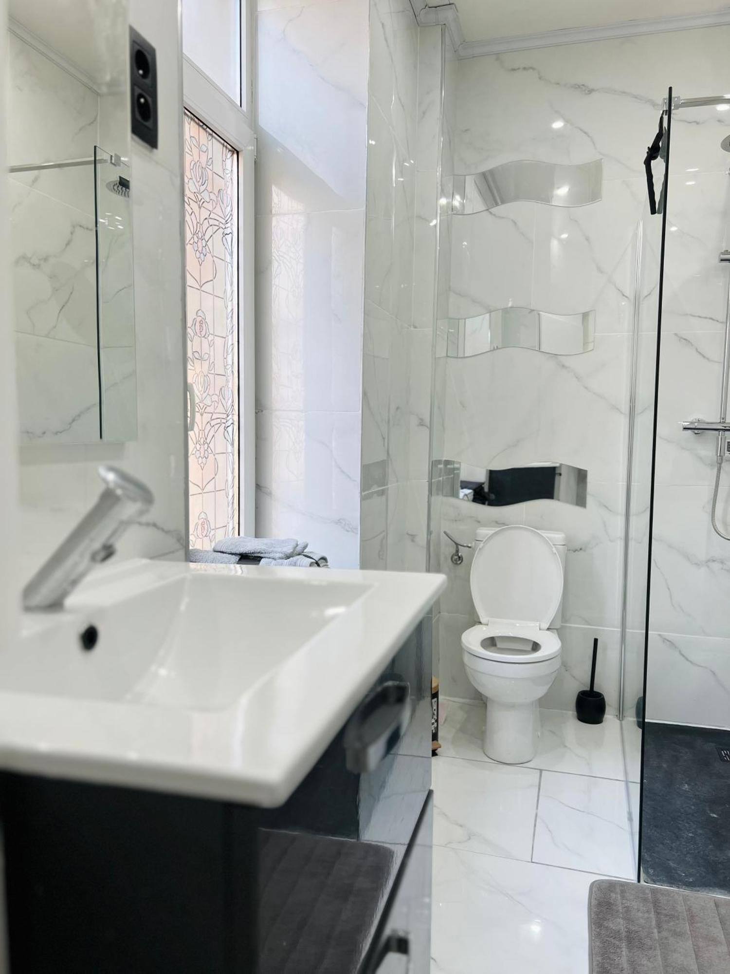 Appartamento Renove Et Radieux A Bruxelles